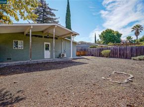 2206 Gehringer Dr, Concord CA 94520