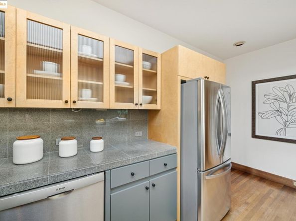 408 Euclid Ave, Oakland CA 94610