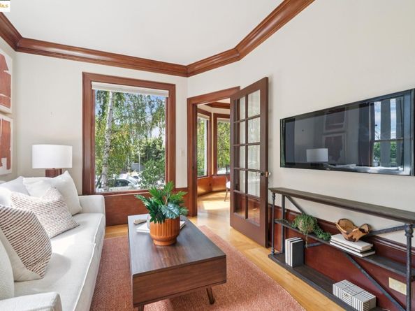 408 Euclid Ave, Oakland CA 94610