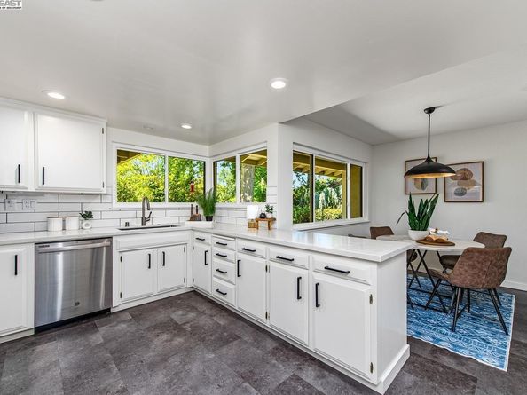 578 Escondido Cir, Livermore CA 94550
