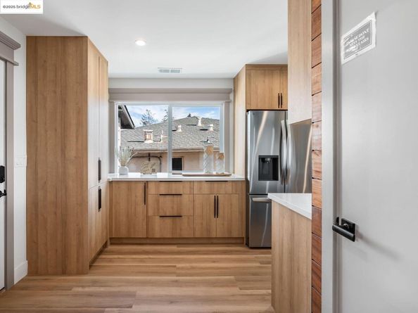 713 Midcrest Way, El Cerrito CA 94530