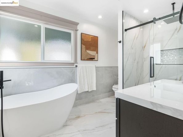 713 Midcrest Way, El Cerrito CA 94530