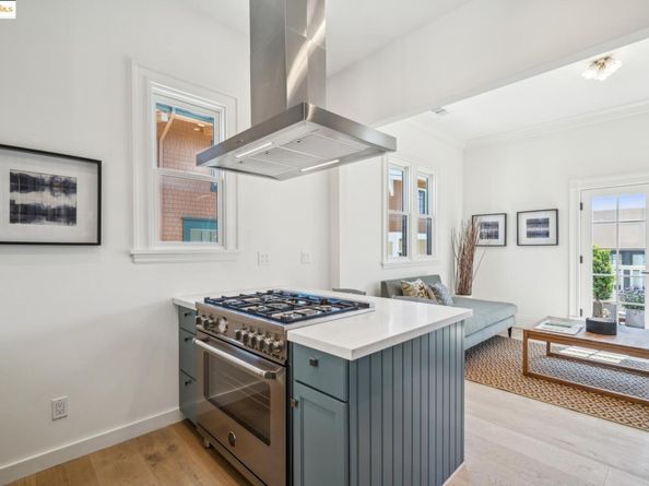 4440 Howe St, Oakland CA 94611