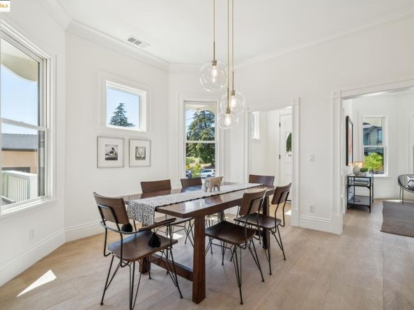 4440 Howe St, Oakland CA 94611