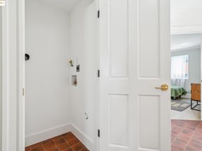 4440 Howe St, Oakland CA 94611