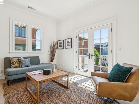 4440 Howe St, Oakland CA 94611
