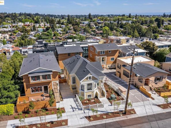 4440 Howe St, Oakland CA 94611