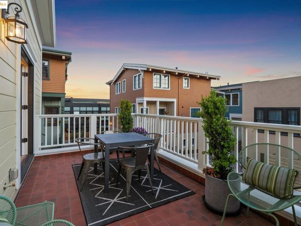 4440 Howe St, Oakland CA 94611