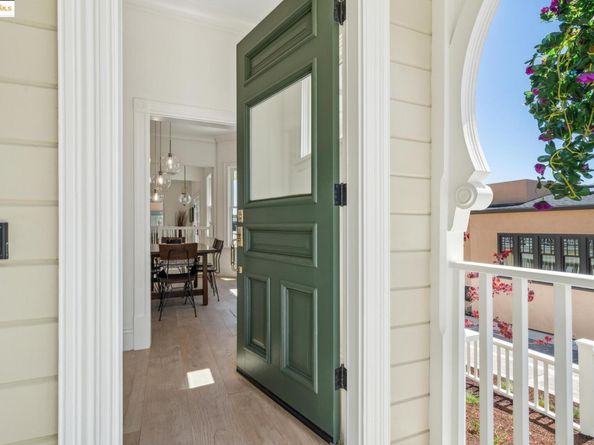 4440 Howe St, Oakland CA 94611