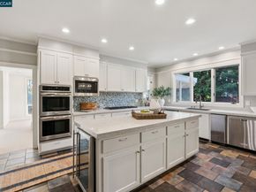 3238 Greenhills Drive, Lafayette CA 94549