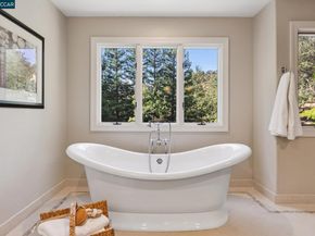 3238 Greenhills Drive, Lafayette CA 94549