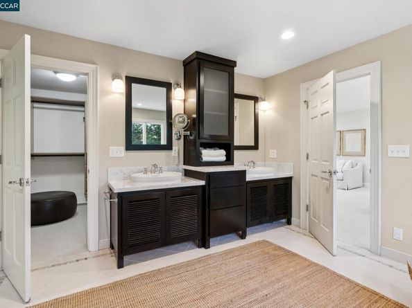 3238 Greenhills Drive, Lafayette CA 94549