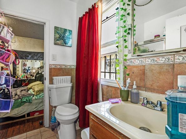 2309 High St, Oakland CA 94601