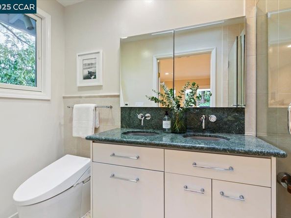 24 Valencia Rd., Orinda CA 94563