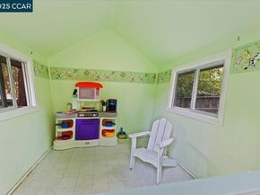 24 Valencia Rd., Orinda CA 94563