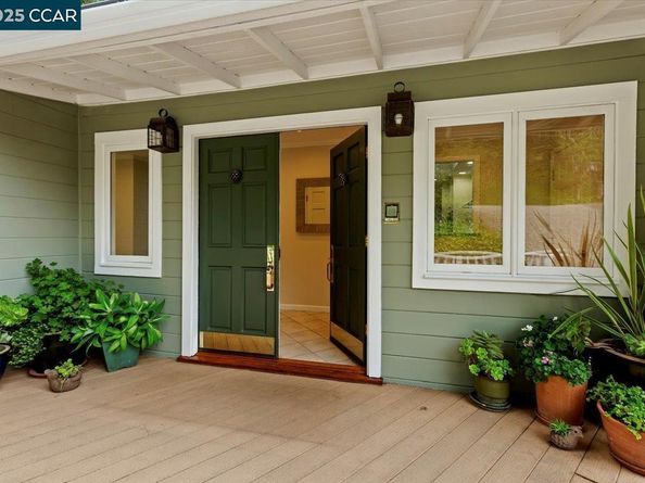 24 Valencia Rd., Orinda CA 94563