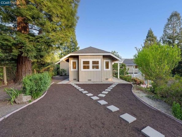 9 Irvine Drive, Moraga CA 94556