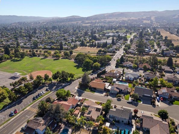 820 Pinehurst Pl, San Ramon CA 94583