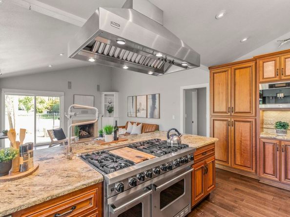 820 Pinehurst Pl, San Ramon CA 94583