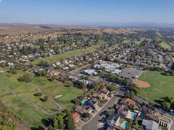 820 Pinehurst Pl, San Ramon CA 94583