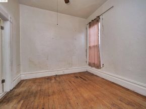 2103 Myrtle St, Oakland CA 94607