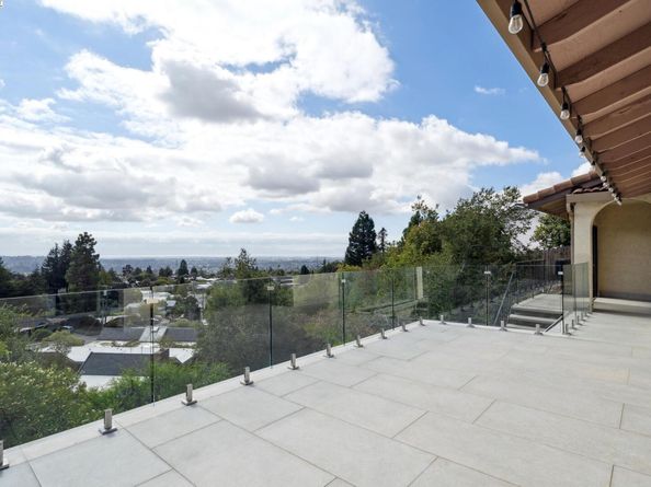 6066 Monte Verde Ct, Castro Valley CA 94552