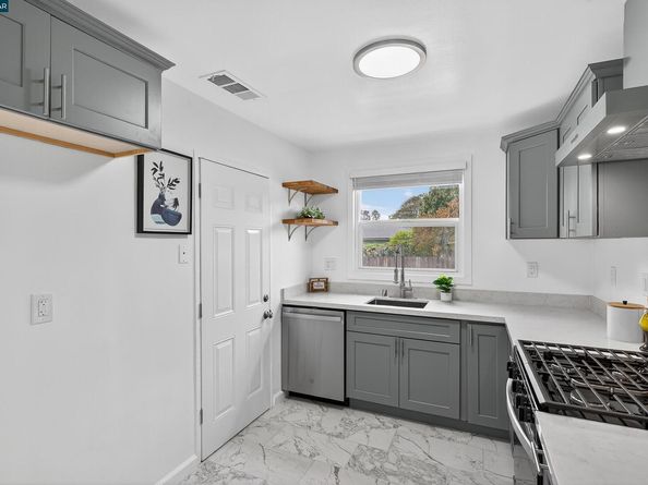 2921 Rollingwood Dr, San Pablo CA 94806