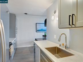 567 Oakland 305, Oakland CA 94611