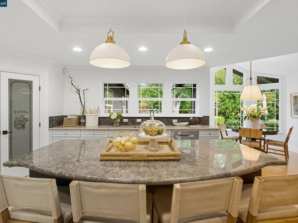 4 Bueno Ct, Danville CA 94526