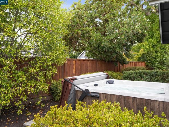4 Bueno Ct, Danville CA 94526