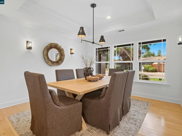 4 Bueno Ct, Danville CA 94526
