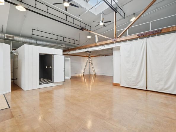 530 E 8Th St 207, Oakland CA 94606