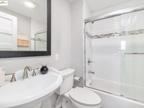 1837 7Th Ave, Oakland CA 94606