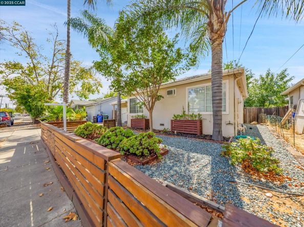 2860 Laguna St, Concord CA 94518