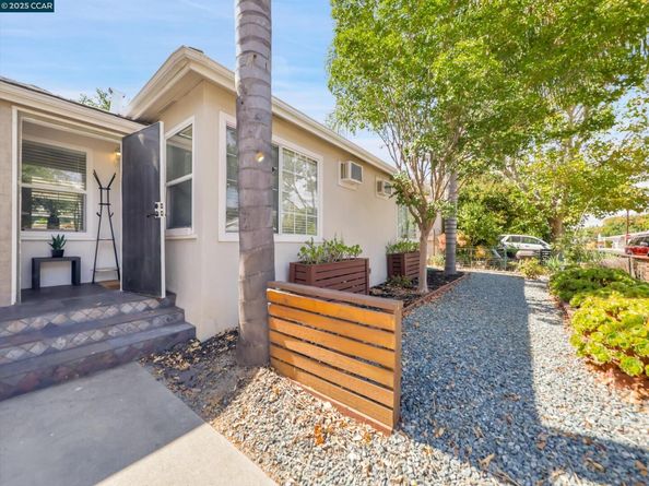 2860 Laguna St, Concord CA 94518