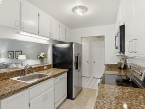 21109 Gary Dr 220, Hayward CA 94546