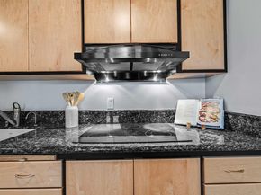 3945 Harrison St 23, Oakland CA 94611