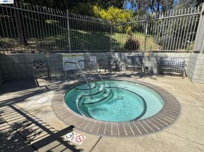 630 Canyon Oaks Drive D, Oakland CA 94605