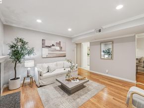 630 Canyon Oaks Drive D, Oakland CA 94605