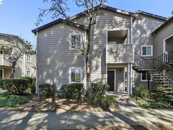 630 Canyon Oaks Drive D, Oakland CA 94605