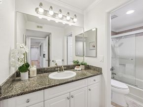 630 Canyon Oaks Drive D, Oakland CA 94605