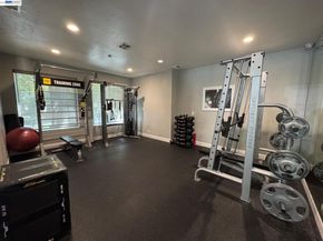 630 Canyon Oaks Drive D, Oakland CA 94605
