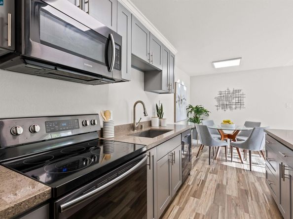 590 El Dorado Ave 214, Oakland CA 94611