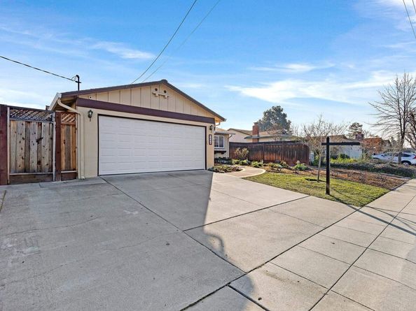 1009 Lisbon Avenue, Livermore CA 94550