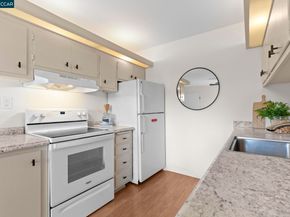 1919 Ygnacio Valley Rd 93, Walnut Creek CA 94598