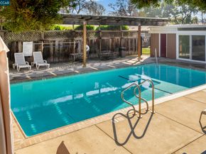 1919 Ygnacio Valley Rd 93, Walnut Creek CA 94598