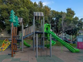 1660 14Th St, Oakland CA 94607