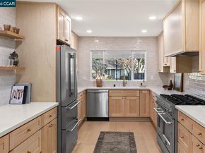 209 Farm Hill Ct, Danville CA 94526