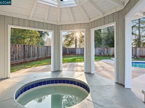 209 Farm Hill Ct, Danville CA 94526