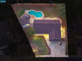 209 Farm Hill Ct, Danville CA 94526